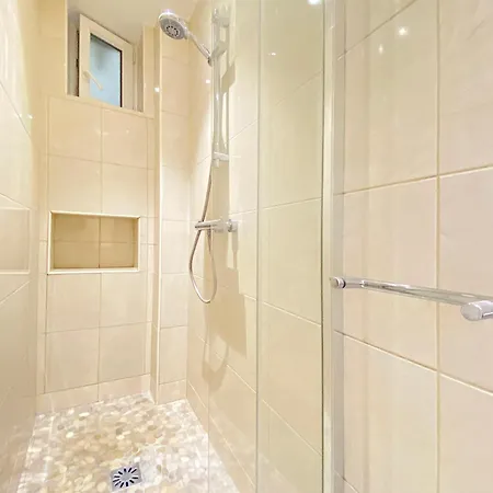 Cosy Flat 75M2 Close To Eiffel Tower Paris Exterior photo